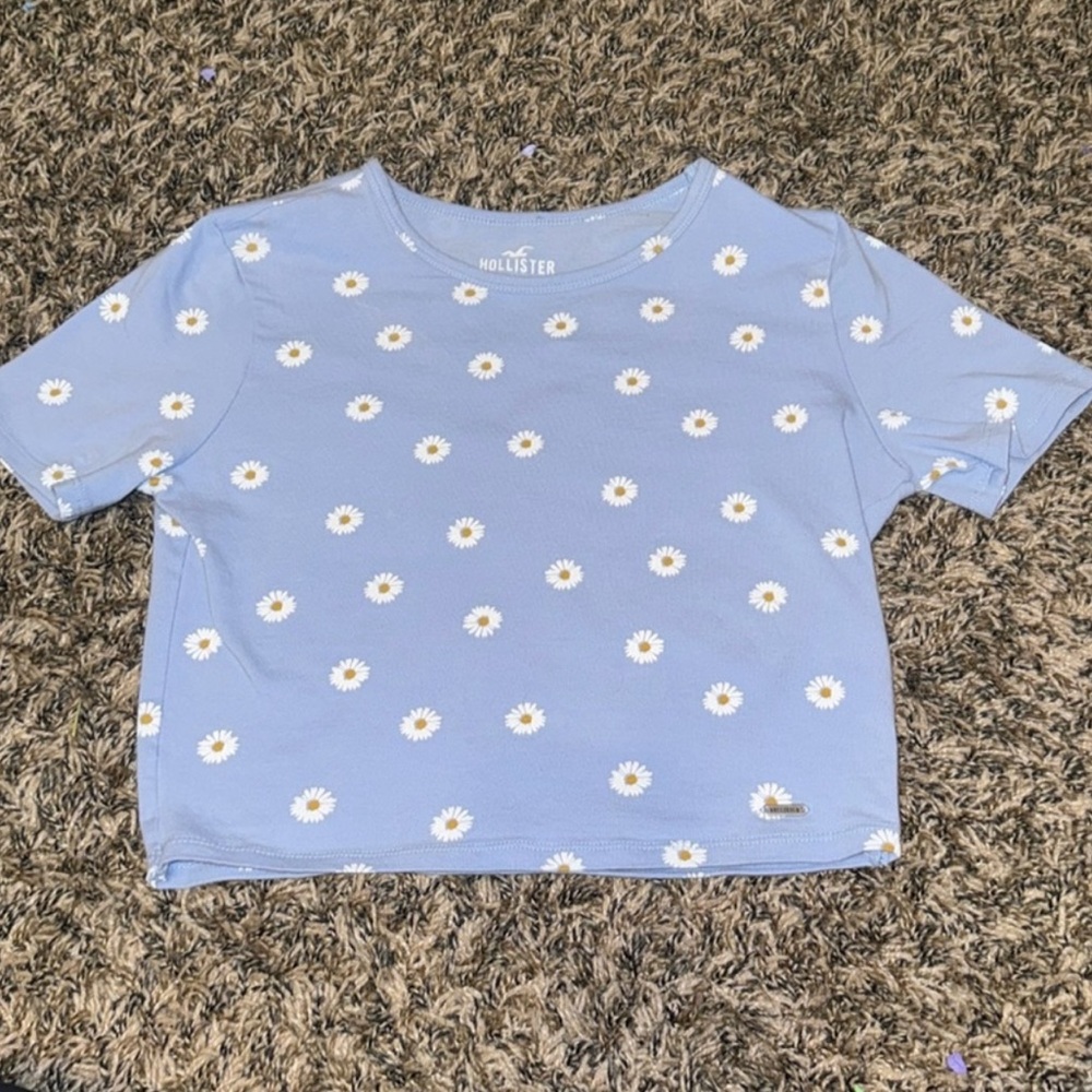 Hollister Daisy Print Baby Tee